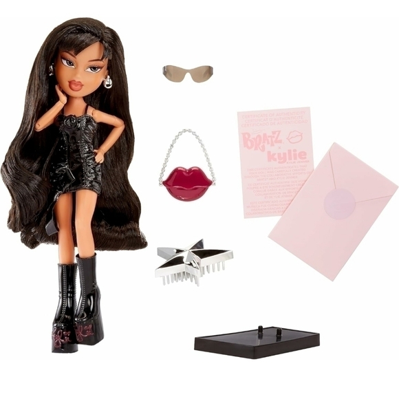 Bratz X Kylie Jenner Day Fashion Doll - Picture 2 of 11